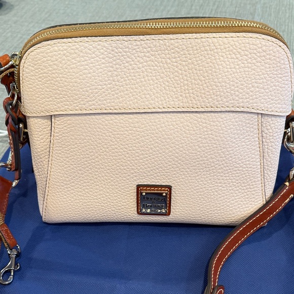 Dooney & Bourke Like new. Light Pink and Brown shoulder Bag - Picture 2 of 15